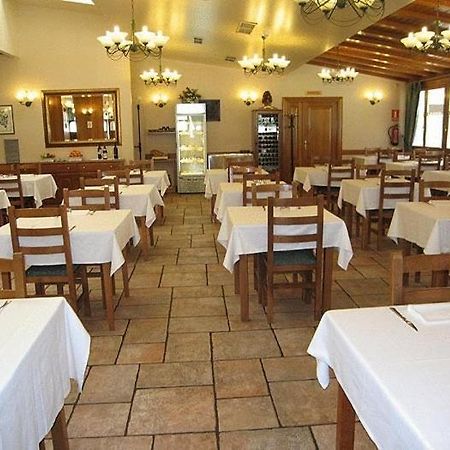 Hostal Lorentxo Olave Exterior foto